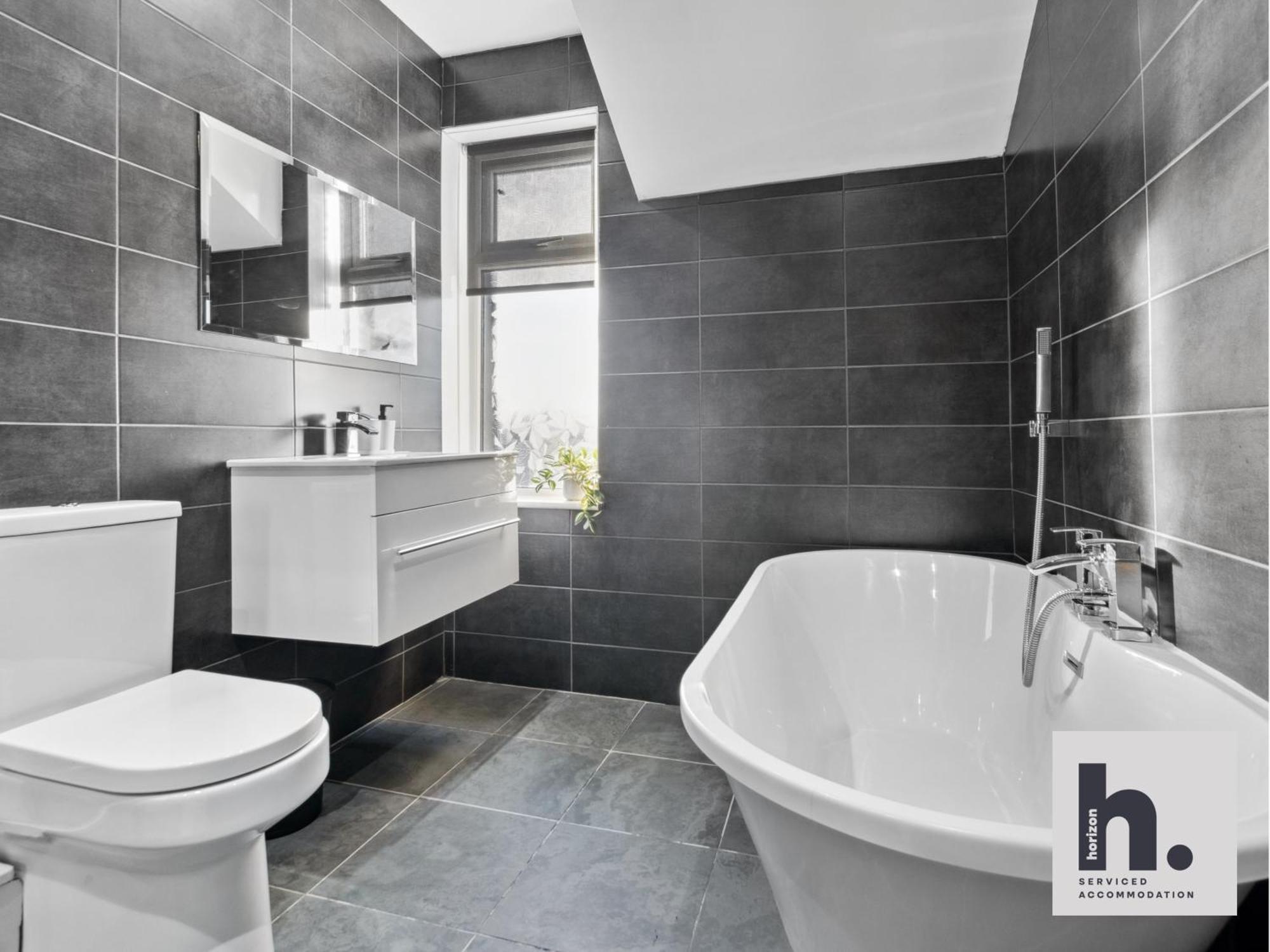 Free Parking - Penthouse - Business Stays - Relocating - St Harrogate Exterior photo